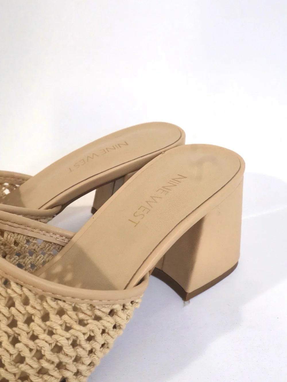 Nine West Minimalist Cane Crochet Knit Block Heel Mules Size 8